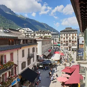 appartement-paccard-centre-ville.hotels-rhonealpes.com/